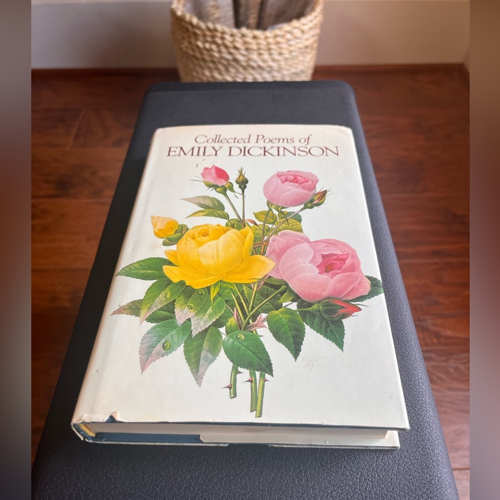 ✨Collected Poems of Emily Dickinson ✨